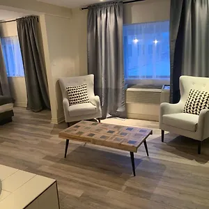 Newstar 3*, Montréal Canada